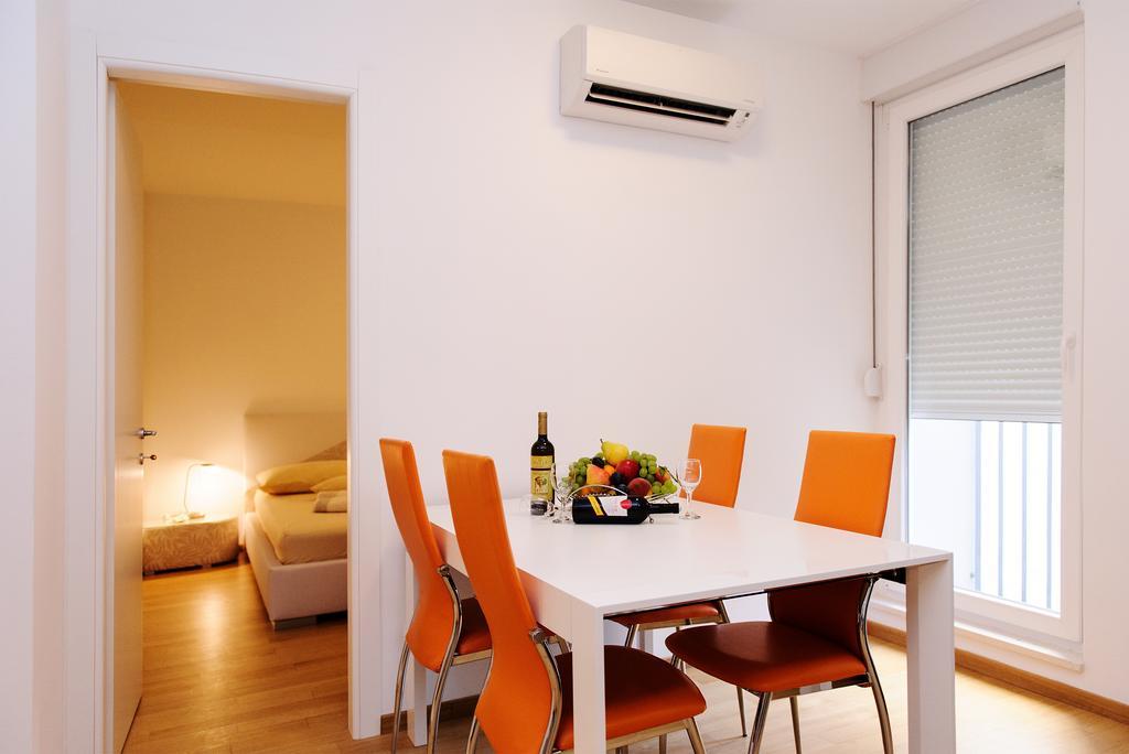 Apartment Marcela With Private Parking Split Habitación foto