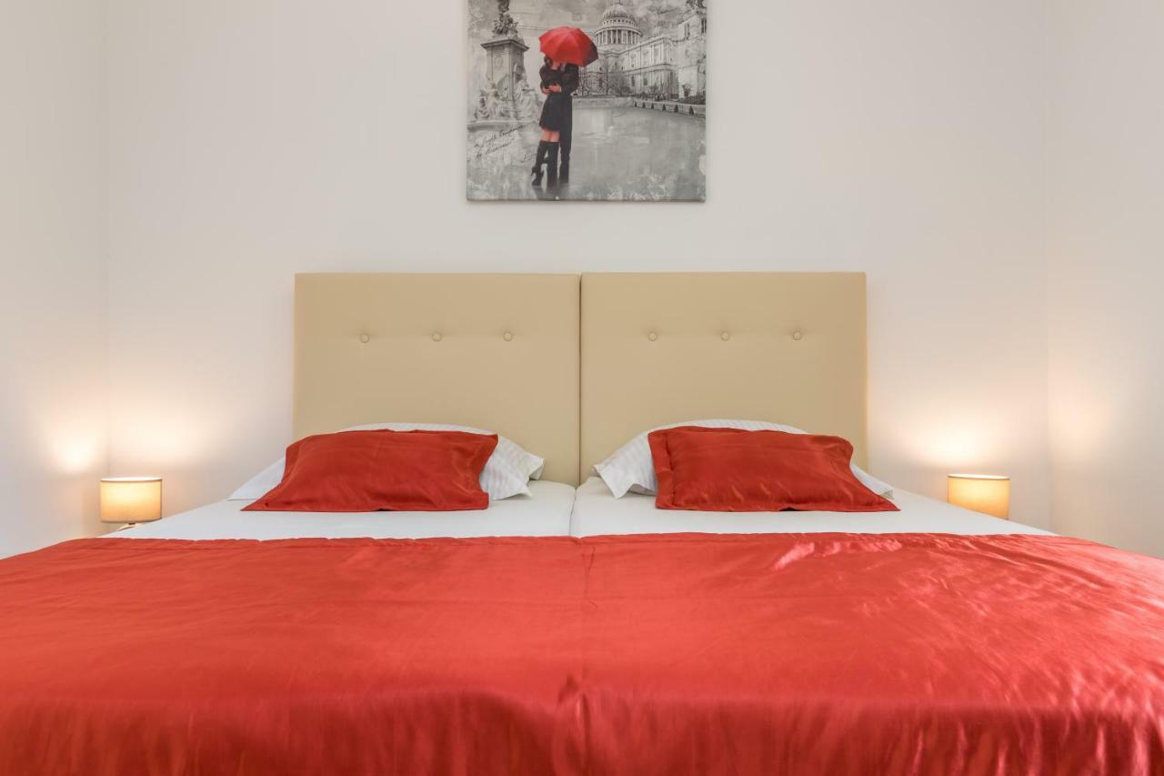 Apartment Marcela With Private Parking Split Exterior foto